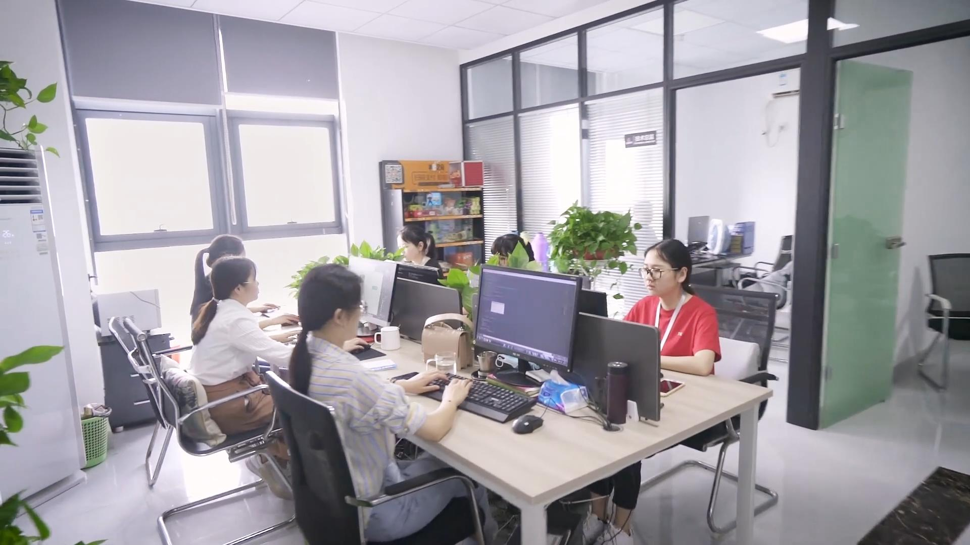 hth.com网站建设怎么做更专业？本地企业建站避坑与实操指南
