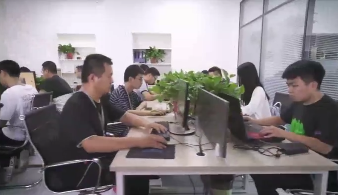 微信小程序如何做好同城本地引流？hth.com小程序开发怎样布局